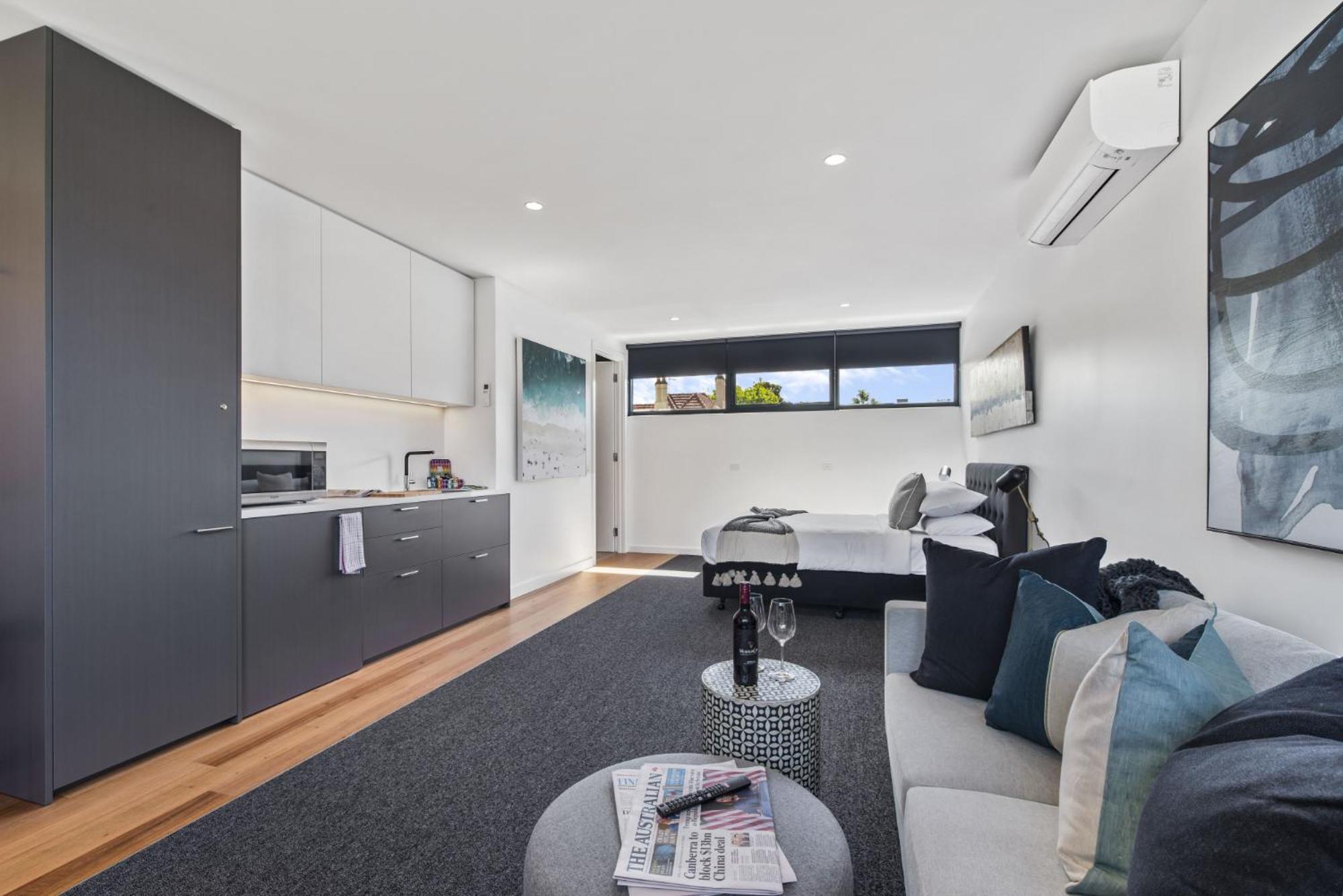 Stylish Studio With Great Amenities Near Beachside メルボルン エクステリア 写真